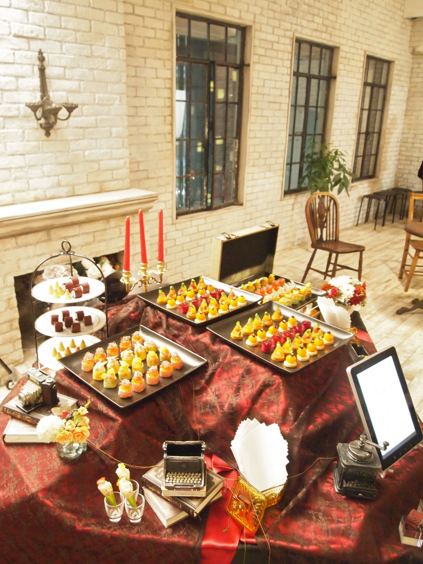 銀座フレイムでの立食パーティー 1 オリジナルフード ケータリングなら 東京発のフォリクラッセ