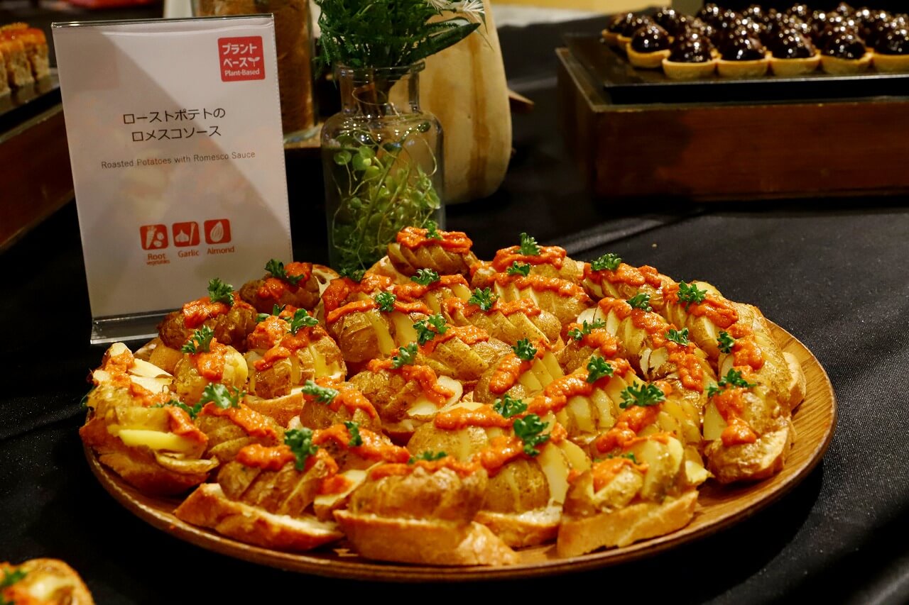 【プラントベース】ローストポテトのロメスコソース