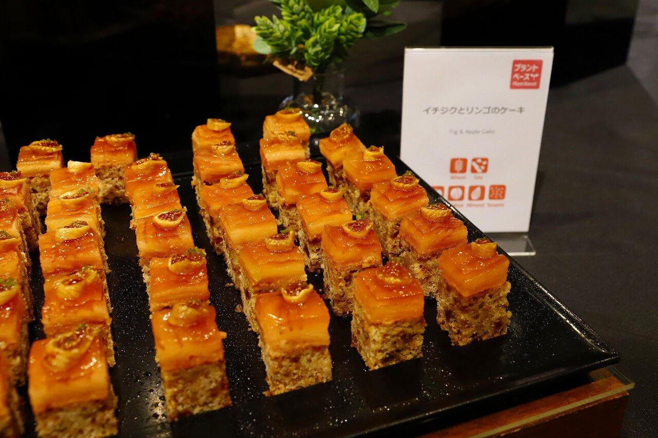 【プラントベース】イチジクとりんごのケーキ